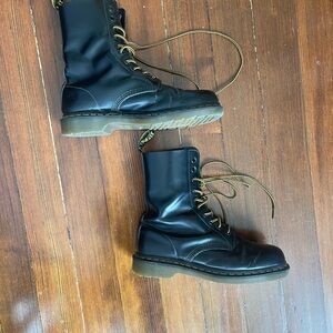 Black Leather Doc Martens 1490 Smooth